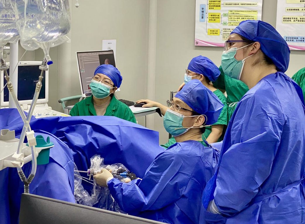 延安大学附属医院成功开展宫腔镜下冷刀系统微型剪分离重度宫腔粘连术 － 丁香园